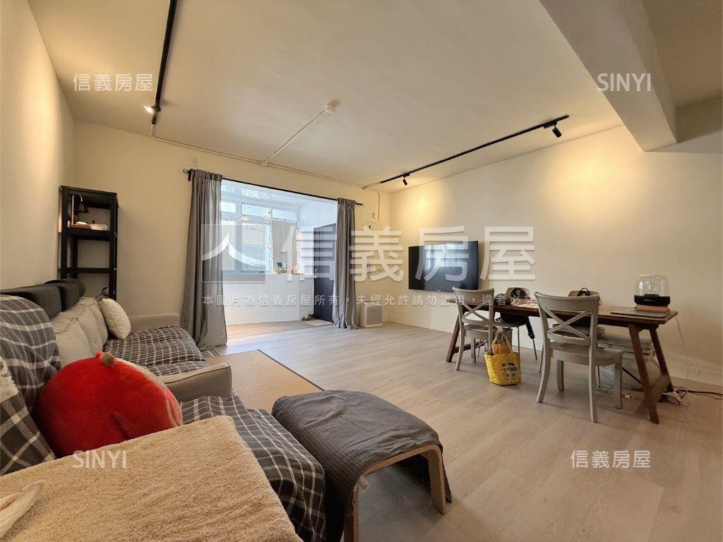 捷運小碧潭大面採光美寓房屋室內格局與周邊環境