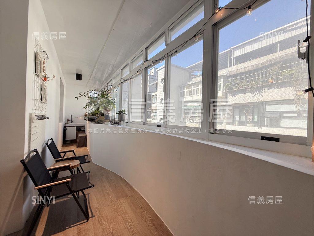 捷運小碧潭大面採光美寓房屋室內格局與周邊環境