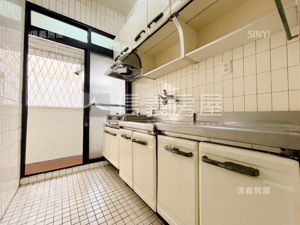 青島路三房美寓房屋室內格局與周邊環境