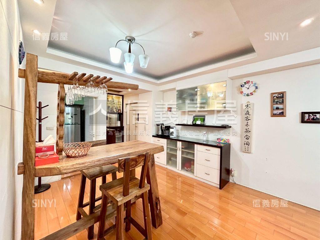 空三Ｃ區溫馨三房房屋室內格局與周邊環境