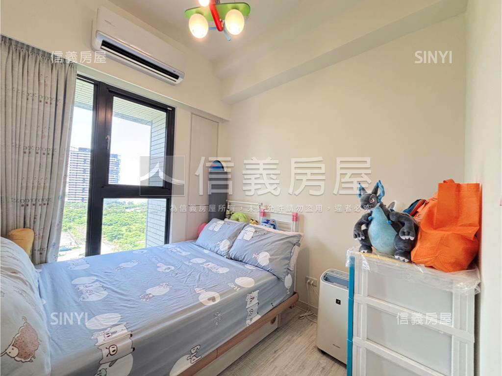 新潤海灣景觀３房車位房屋室內格局與周邊環境