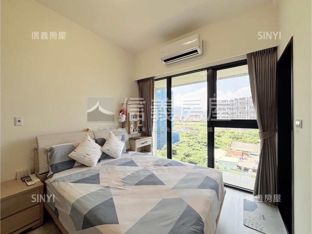 新潤海灣景觀３房車位房屋室內格局與周邊環境
