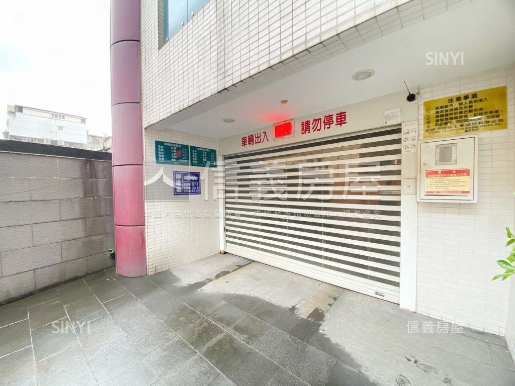 忠孝復興稀有車位房屋室內格局與周邊環境