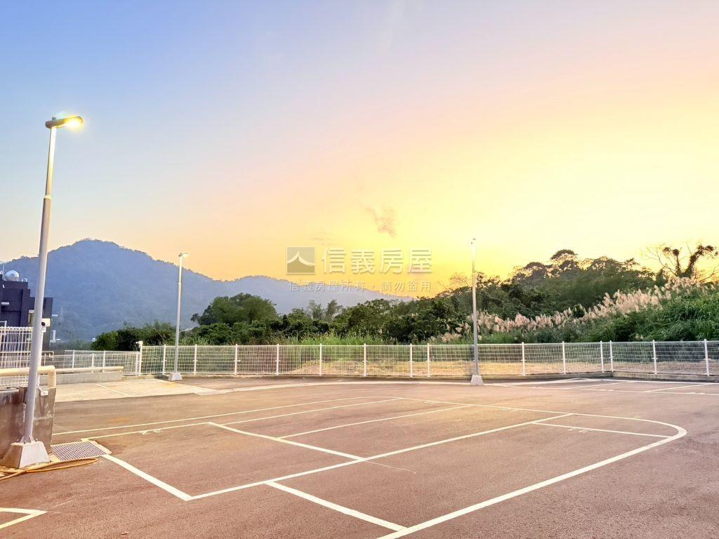 新北近捷運站全新電梯透天房屋室內格局與周邊環境