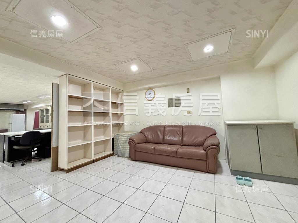 中西區精華地段商辦房屋室內格局與周邊環境