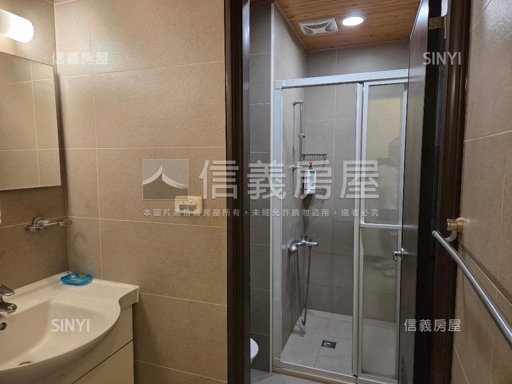 香榭麗舍美景三房平面車位房屋室內格局與周邊環境