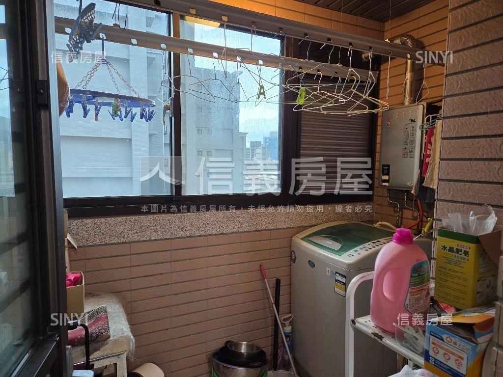 香榭麗舍美景三房平面車位房屋室內格局與周邊環境