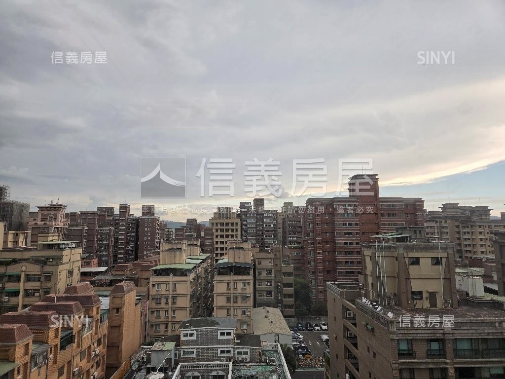 香榭麗舍美景三房平面車位房屋室內格局與周邊環境