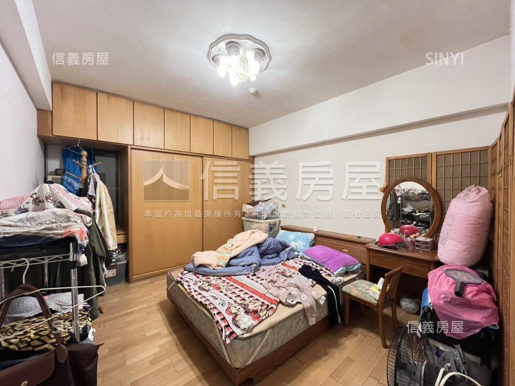 宏運成家美屋房屋室內格局與周邊環境