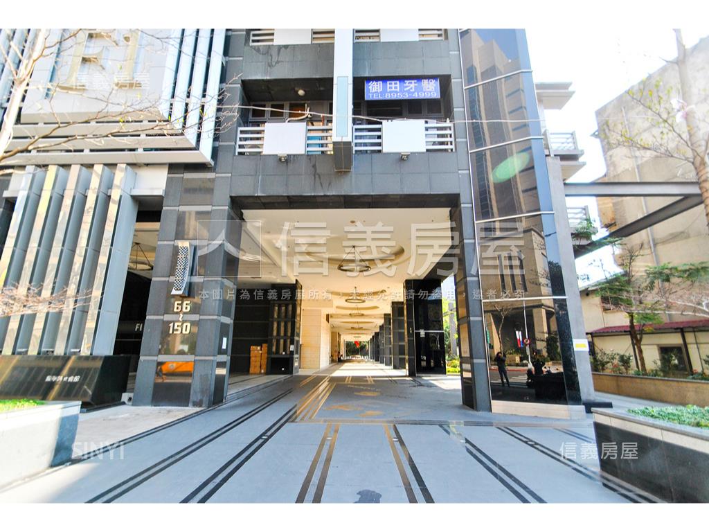 新板特區‧時尚裝潢小豪宅房屋室內格局與周邊環境