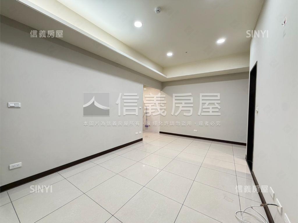 明廳大兩房平面車位房屋室內格局與周邊環境