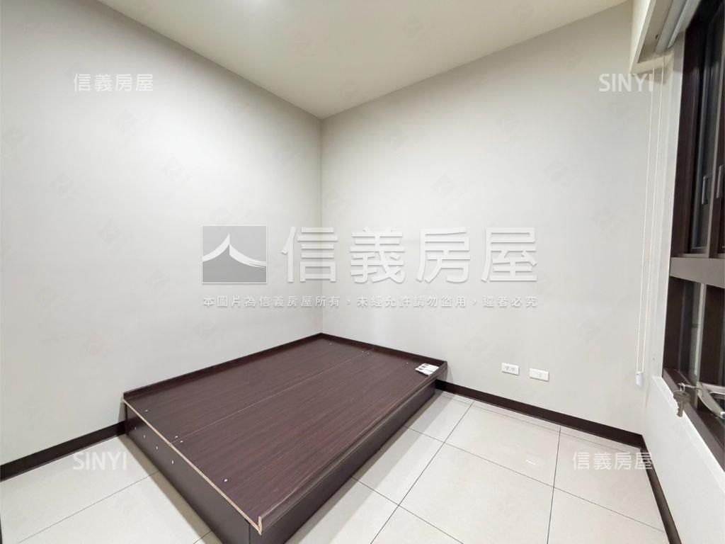 明廳大兩房平面車位房屋室內格局與周邊環境