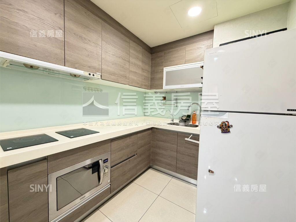 明廳大兩房平面車位房屋室內格局與周邊環境