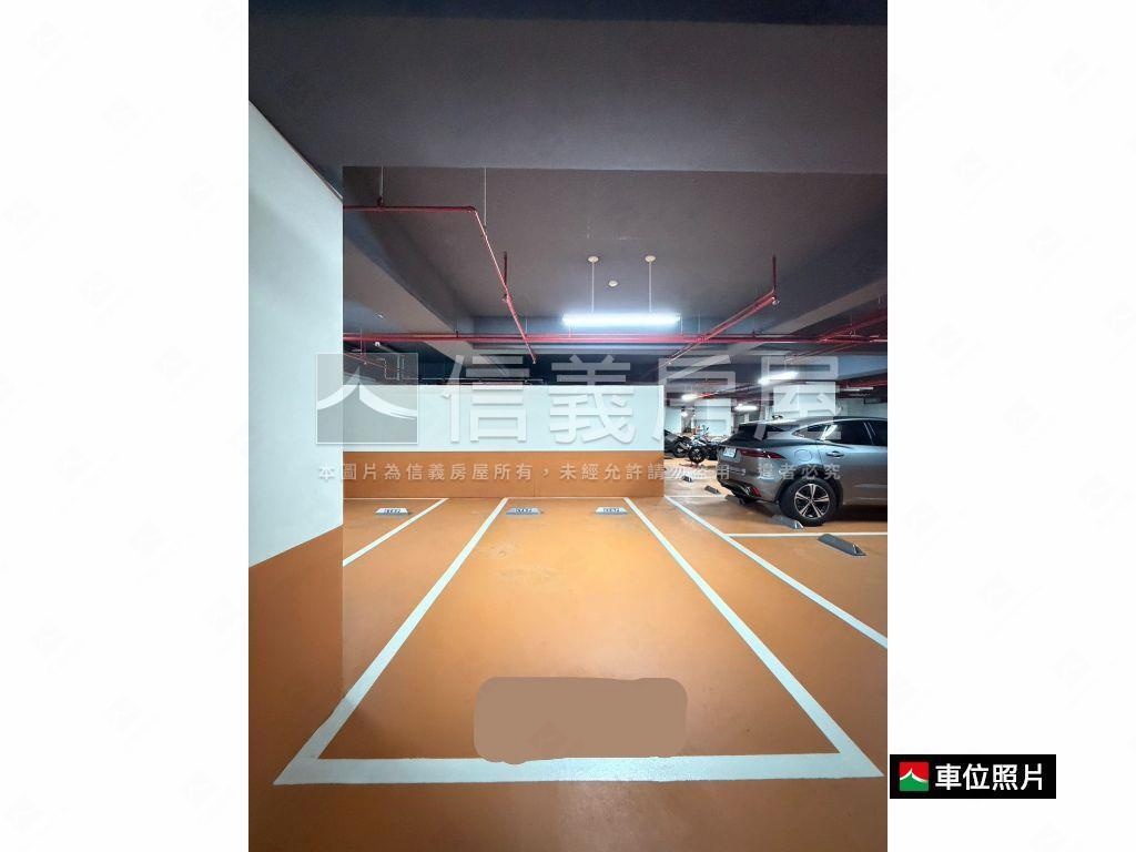 明廳大兩房平面車位房屋室內格局與周邊環境