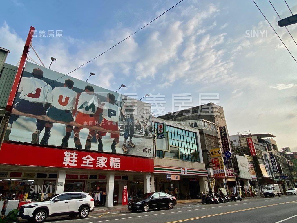 左營舊城熱鬧大路結市金店房屋室內格局與周邊環境