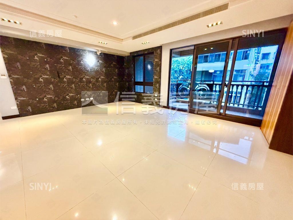 大安森學苑龍門採光三房車房屋室內格局與周邊環境