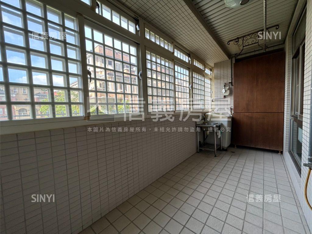 國醫典藏大３房大車位房屋室內格局與周邊環境