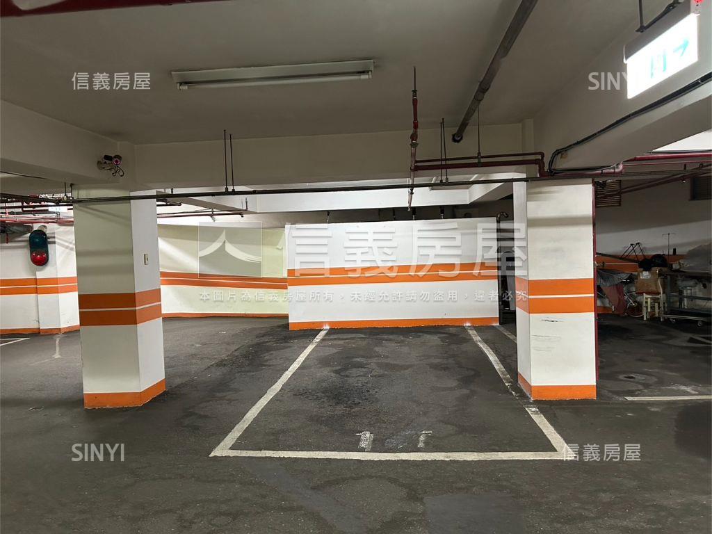 國醫典藏大３房大車位房屋室內格局與周邊環境