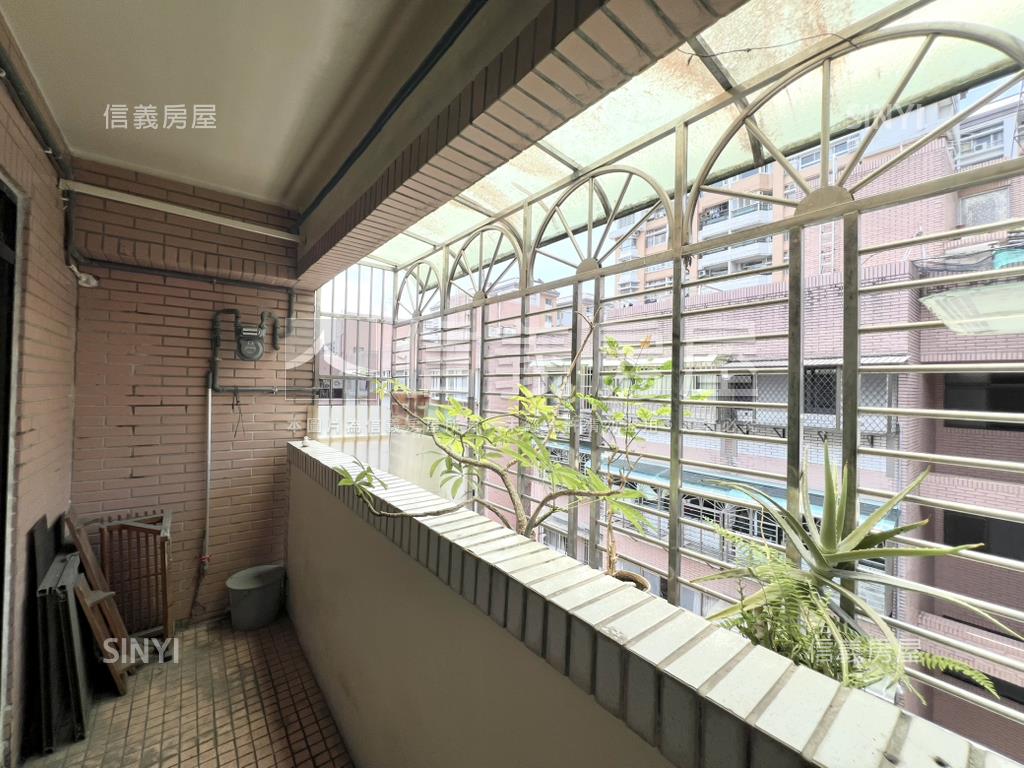 健康新城邊間電梯３房房屋室內格局與周邊環境