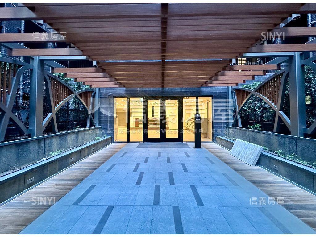 帝國花園裝潢精美兩房車位房屋室內格局與周邊環境