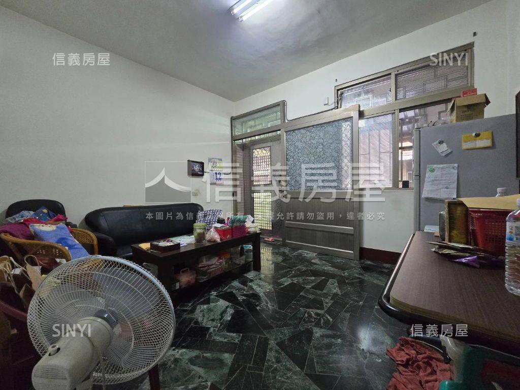 近英明國中一樓美寓房屋室內格局與周邊環境