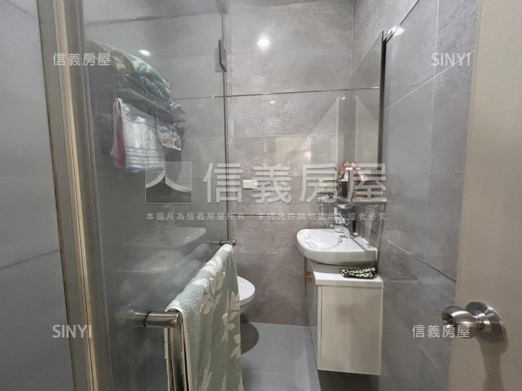 看山看海西子灣庭園一樓房屋室內格局與周邊環境