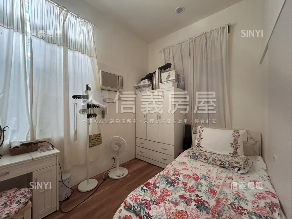 看山看海西子灣庭園一樓房屋室內格局與周邊環境