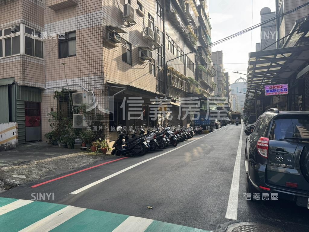 近晶冠廣場優質店辦房屋室內格局與周邊環境