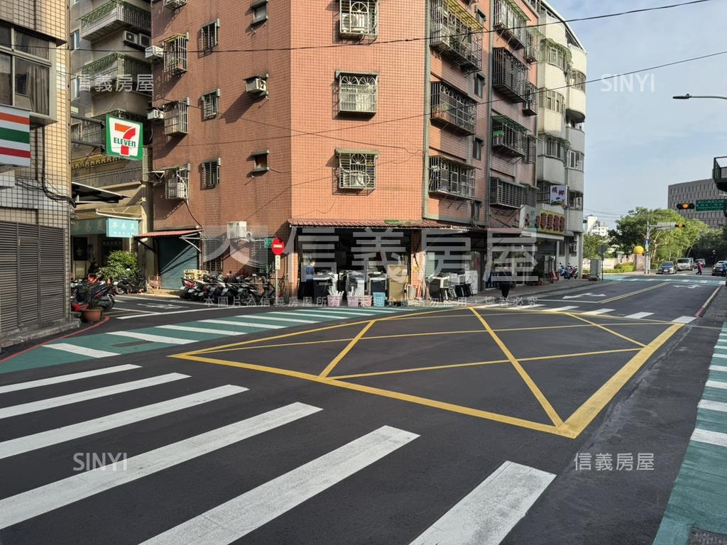 近晶冠廣場優質店辦房屋室內格局與周邊環境