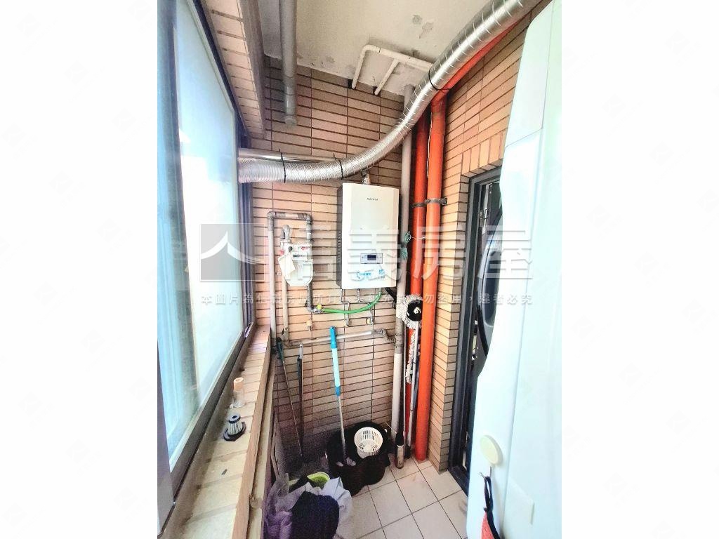 美妝名軒大戶豪邸房屋室內格局與周邊環境