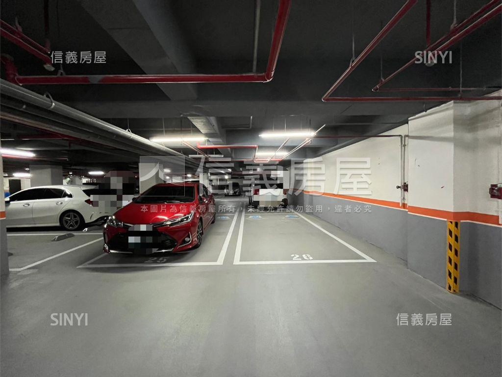 專任悅佳川青電梯３房車位房屋室內格局與周邊環境