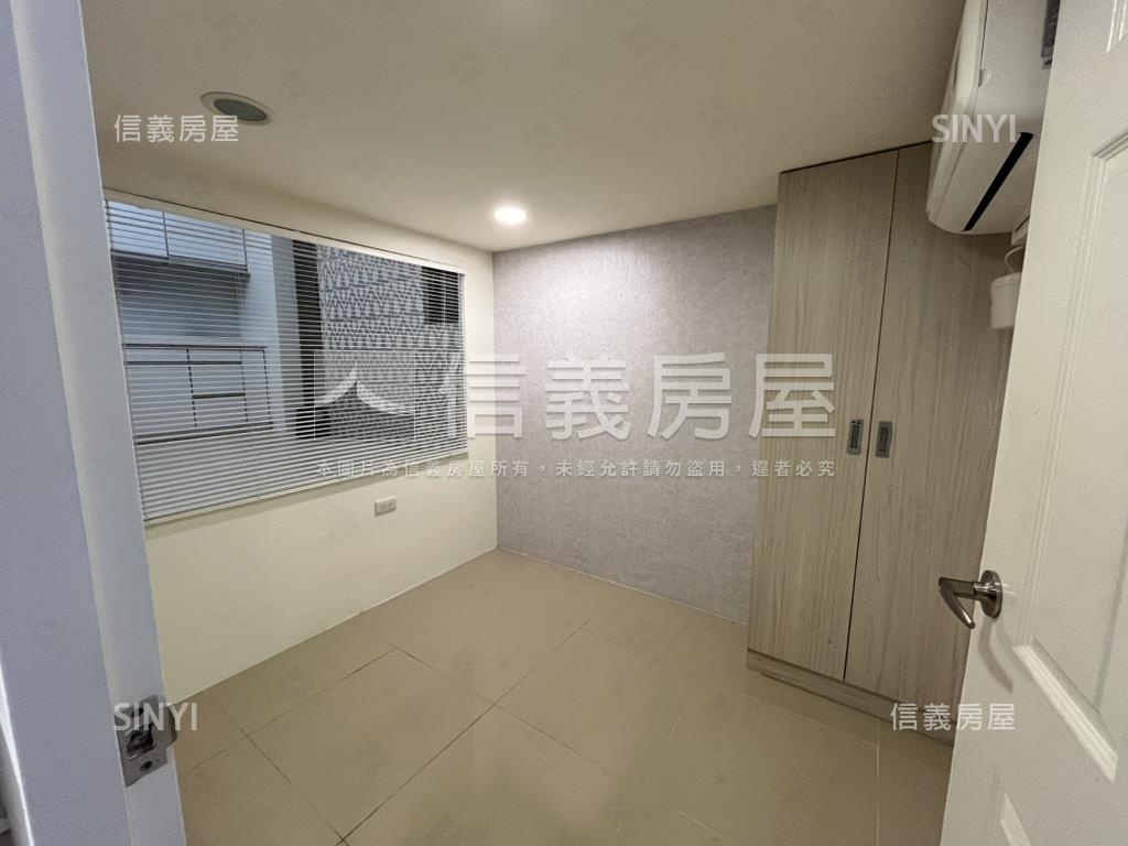 明昌精典稀有露臺兩房房屋室內格局與周邊環境