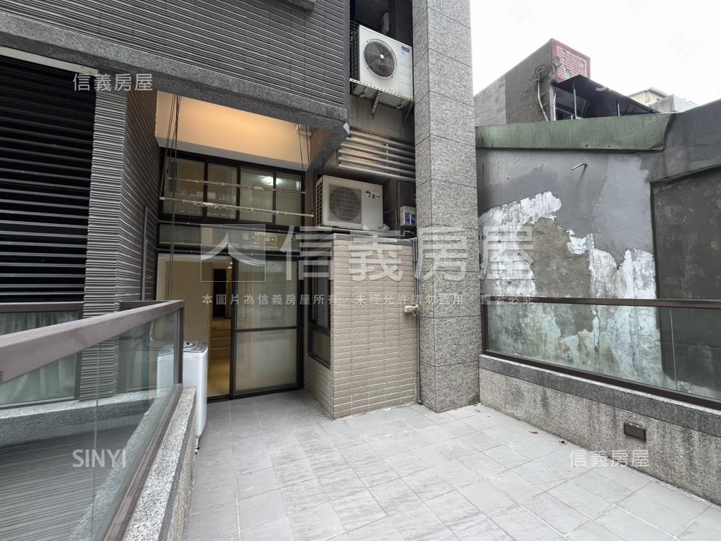 明昌精典稀有露臺兩房房屋室內格局與周邊環境