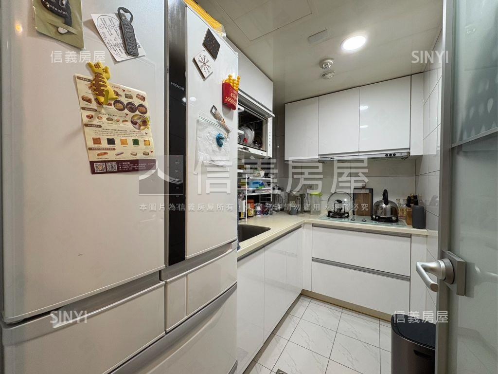 近木柵捷運站清新兩房車位房屋室內格局與周邊環境