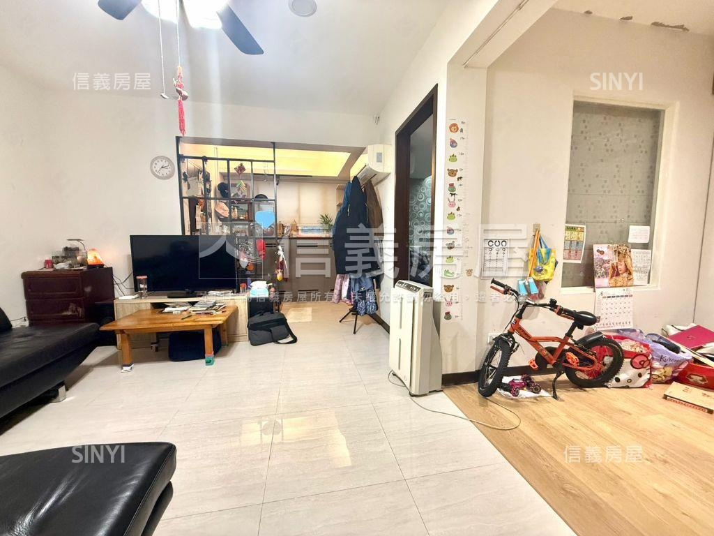 國泰格局二樓免爬高美寓房屋室內格局與周邊環境