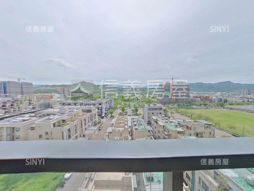 四月泊樂高樓美宅房屋室內格局與周邊環境