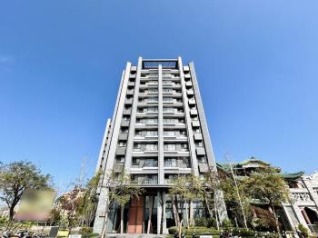 四月泊樂高樓美宅