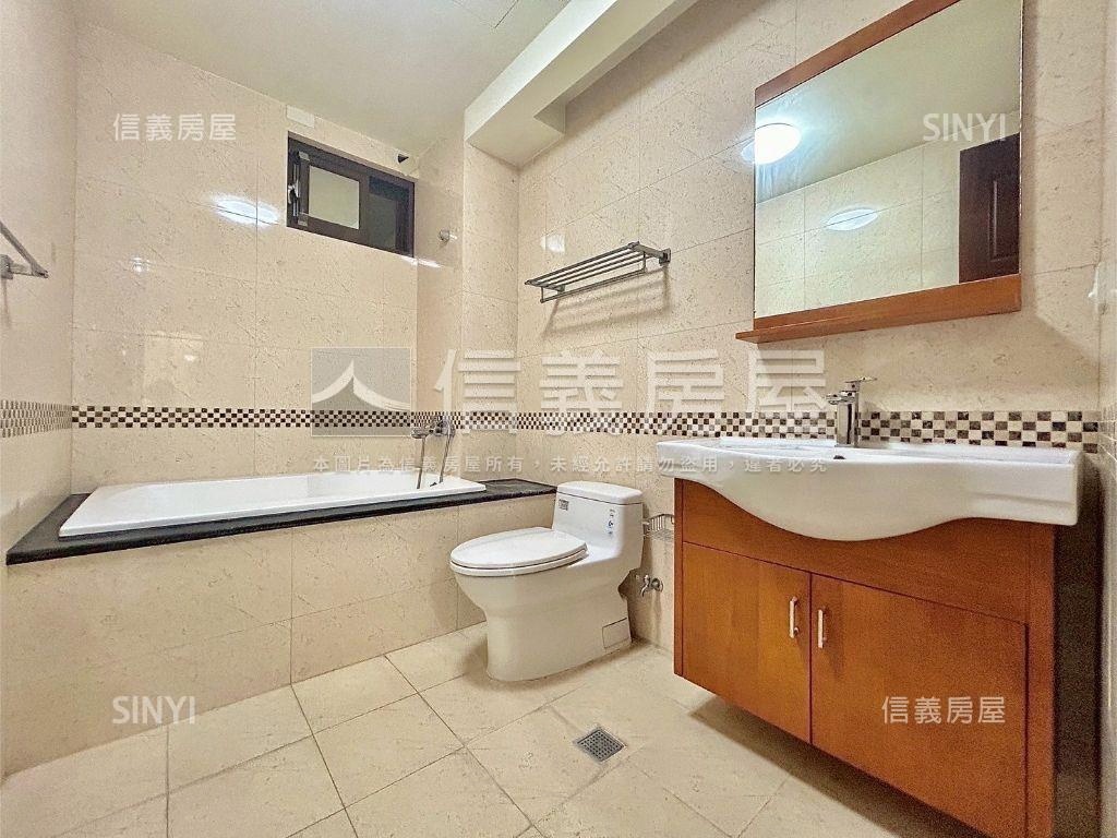 野村賞持三房車位房屋室內格局與周邊環境