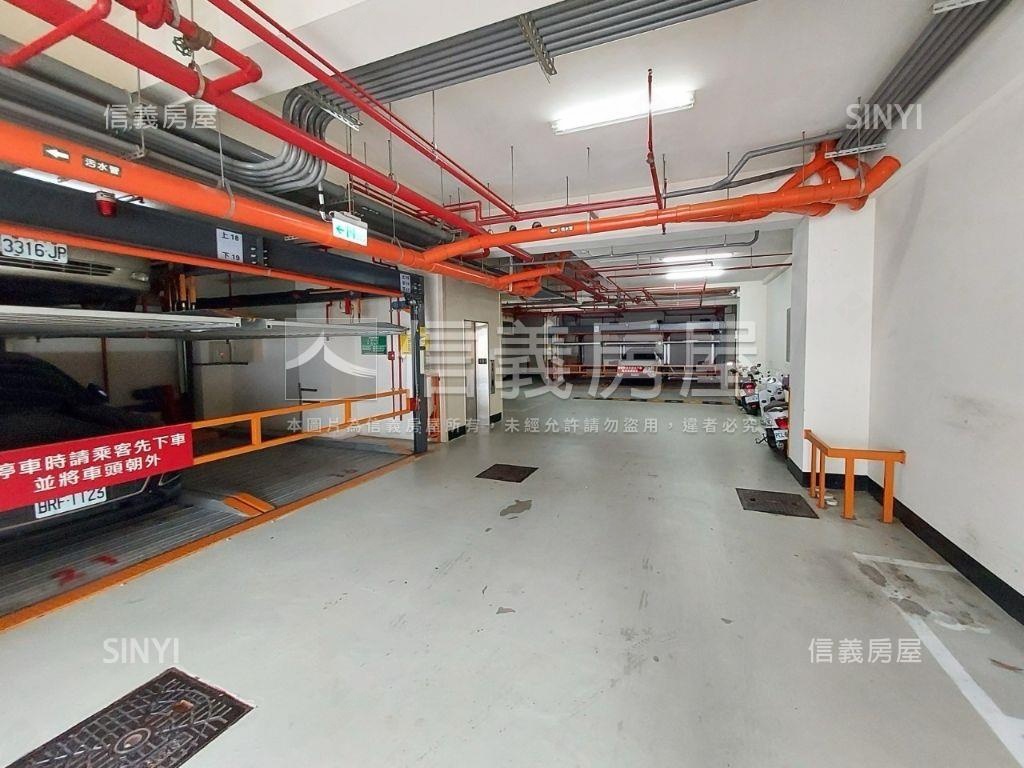 野村賞持三房車位房屋室內格局與周邊環境