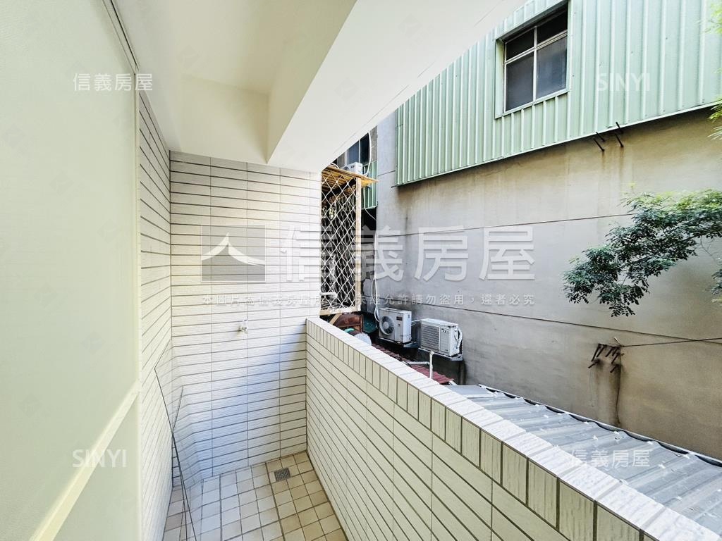 近捷運新裝潢美屋房屋室內格局與周邊環境