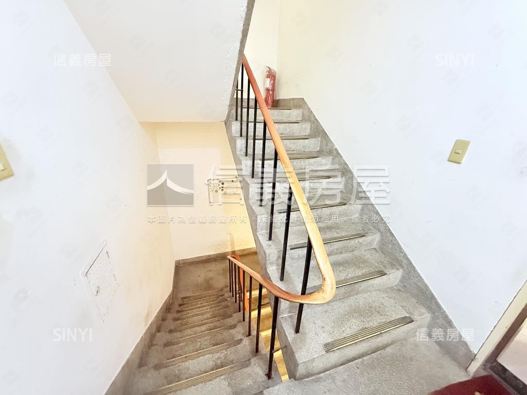 邊間三面採光大三房房屋室內格局與周邊環境