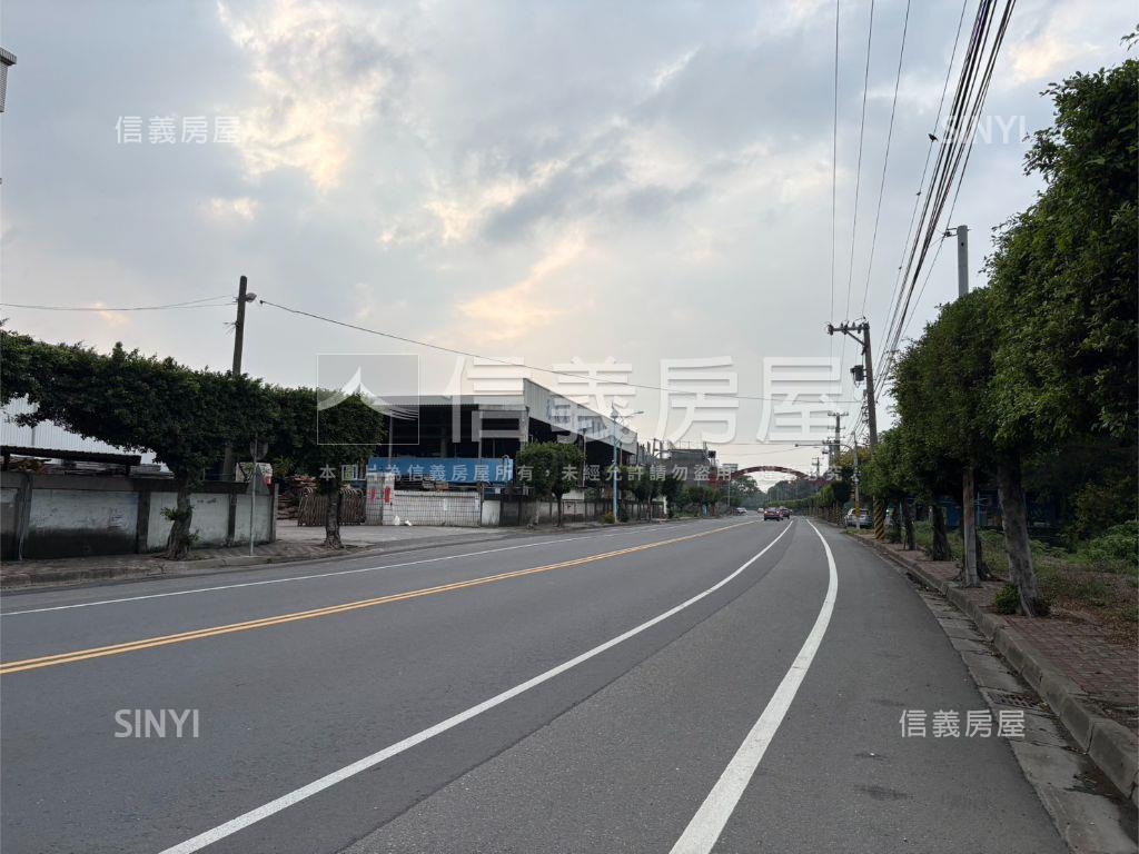 屋況佳！伸港輕屋齡別墅房屋室內格局與周邊環境
