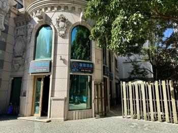 君邑富疆稀有三角店面