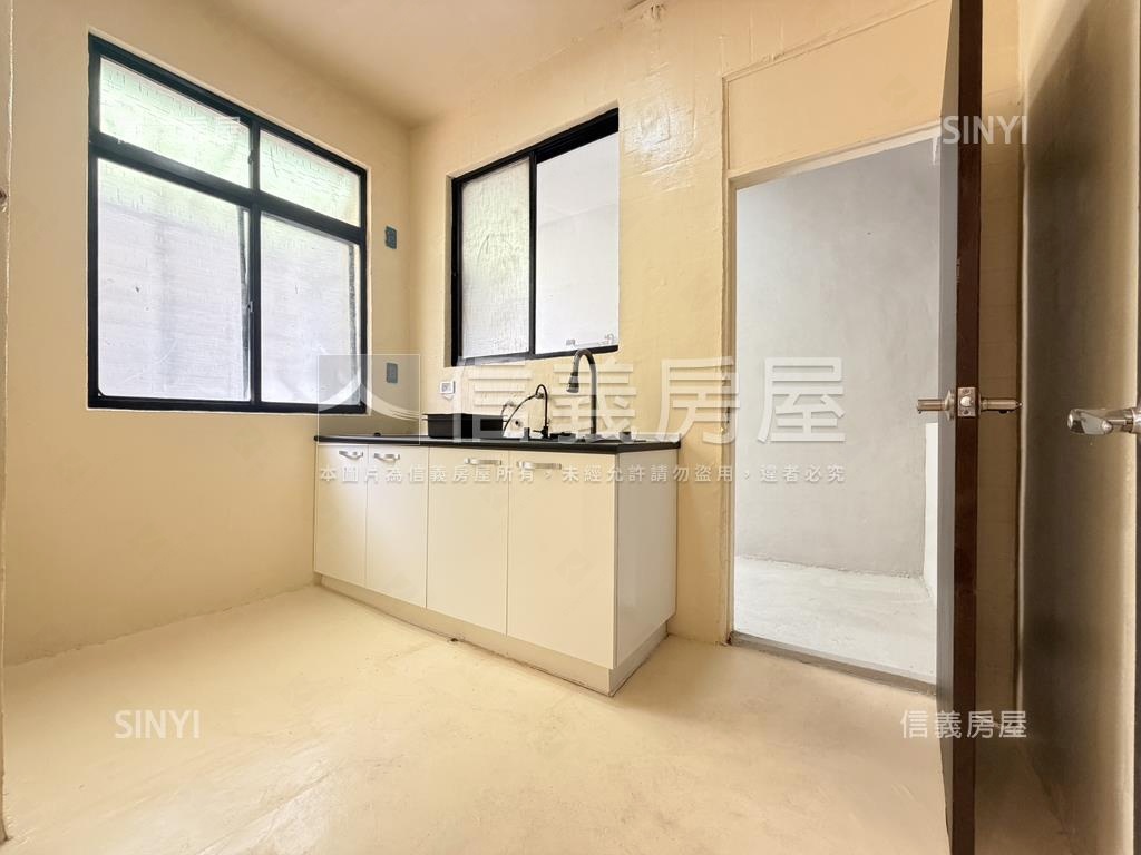 未來捷運美寓房屋室內格局與周邊環境