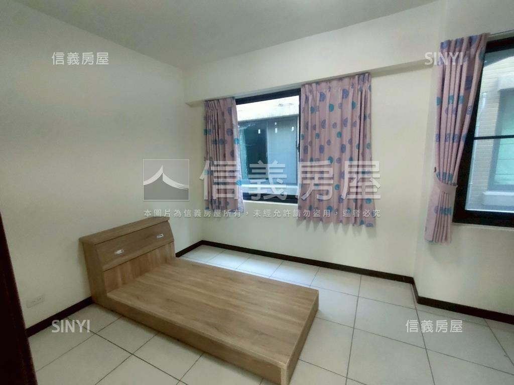 和美國小旁美別墅房屋室內格局與周邊環境