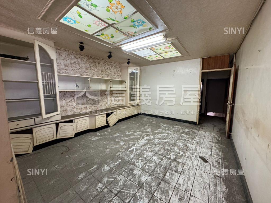 海佃路一段店面房屋室內格局與周邊環境