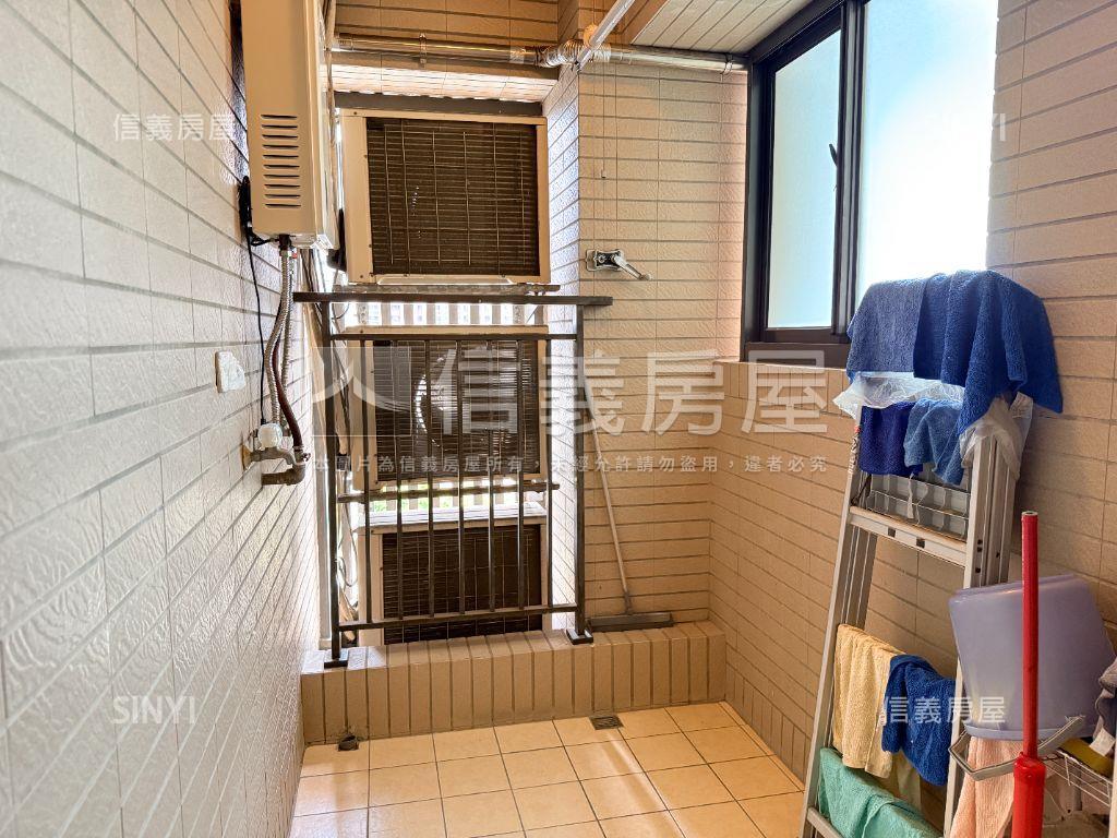 水岸之星高樓兩房兩衛平車房屋室內格局與周邊環境