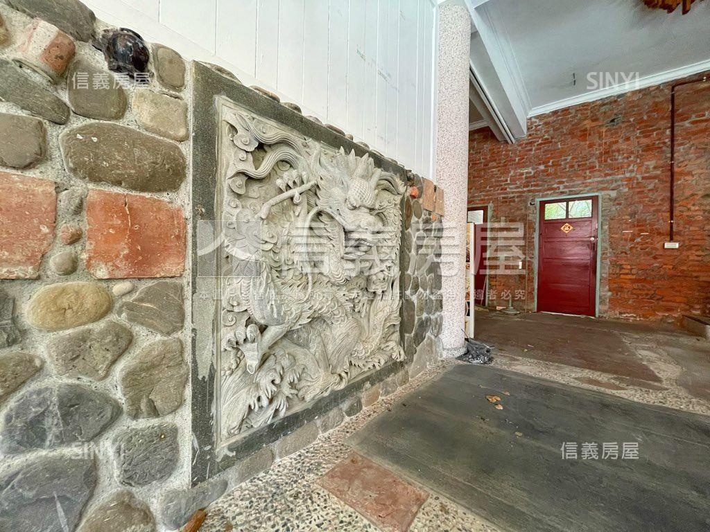 西子灣‧濱海一路透店Ｂ房屋室內格局與周邊環境