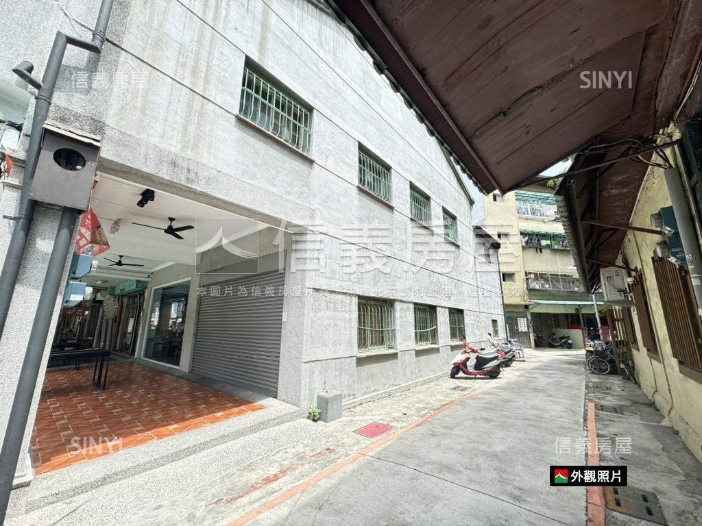 西子灣‧濱海一路透店Ｂ房屋室內格局與周邊環境