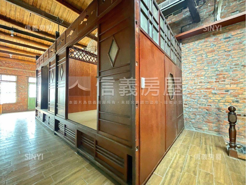 西子灣‧濱海一路透店Ｂ房屋室內格局與周邊環境